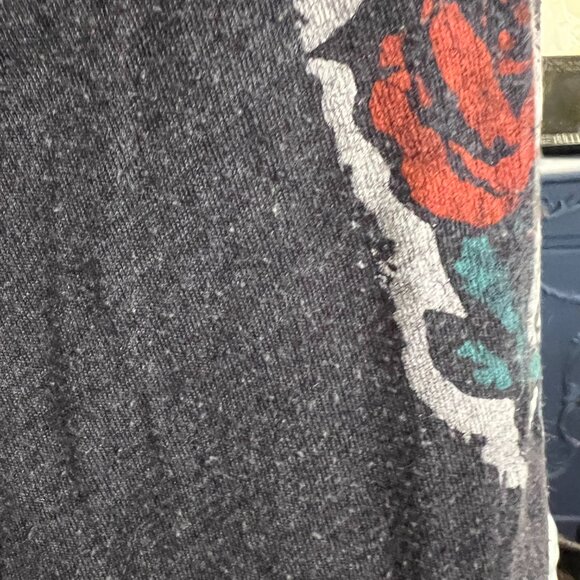 3/4 Length Sleeve Guns & Roses Shirt - Picture 5 of 5